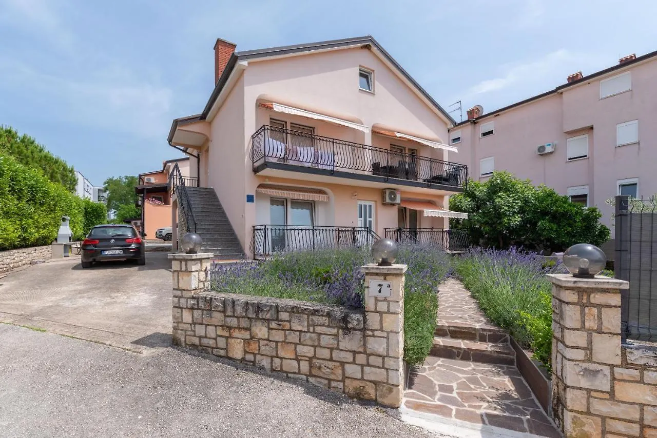 Apartment Masha Novigrad