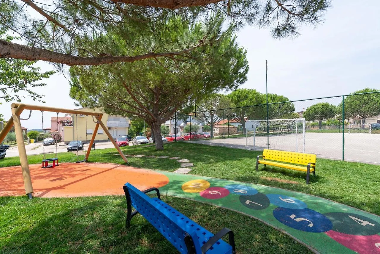 Apartment Masha Novigrad